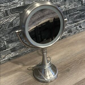Intertek Elegant Silver Vanity Makeup Mirror 8.5”